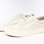 Vans: Vault-Shoes: OG Old Skool LX Leather/Suede (Marshmallow)